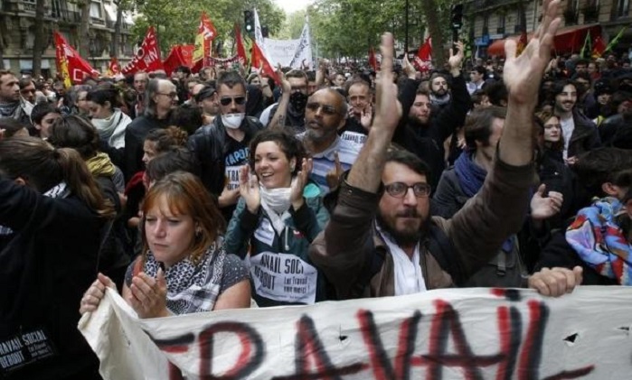 French riot police deploy ahead of protest against jobs reform